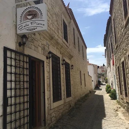 Cafe Piano Alacati Отель типа 